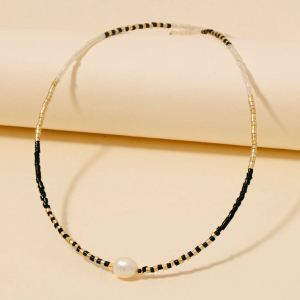 Dainty Seed Beaded Pearl Charm Necklace