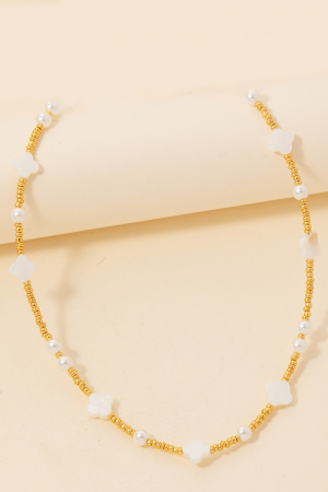 Pearl And Shell Clover Charms Beaded Necklace