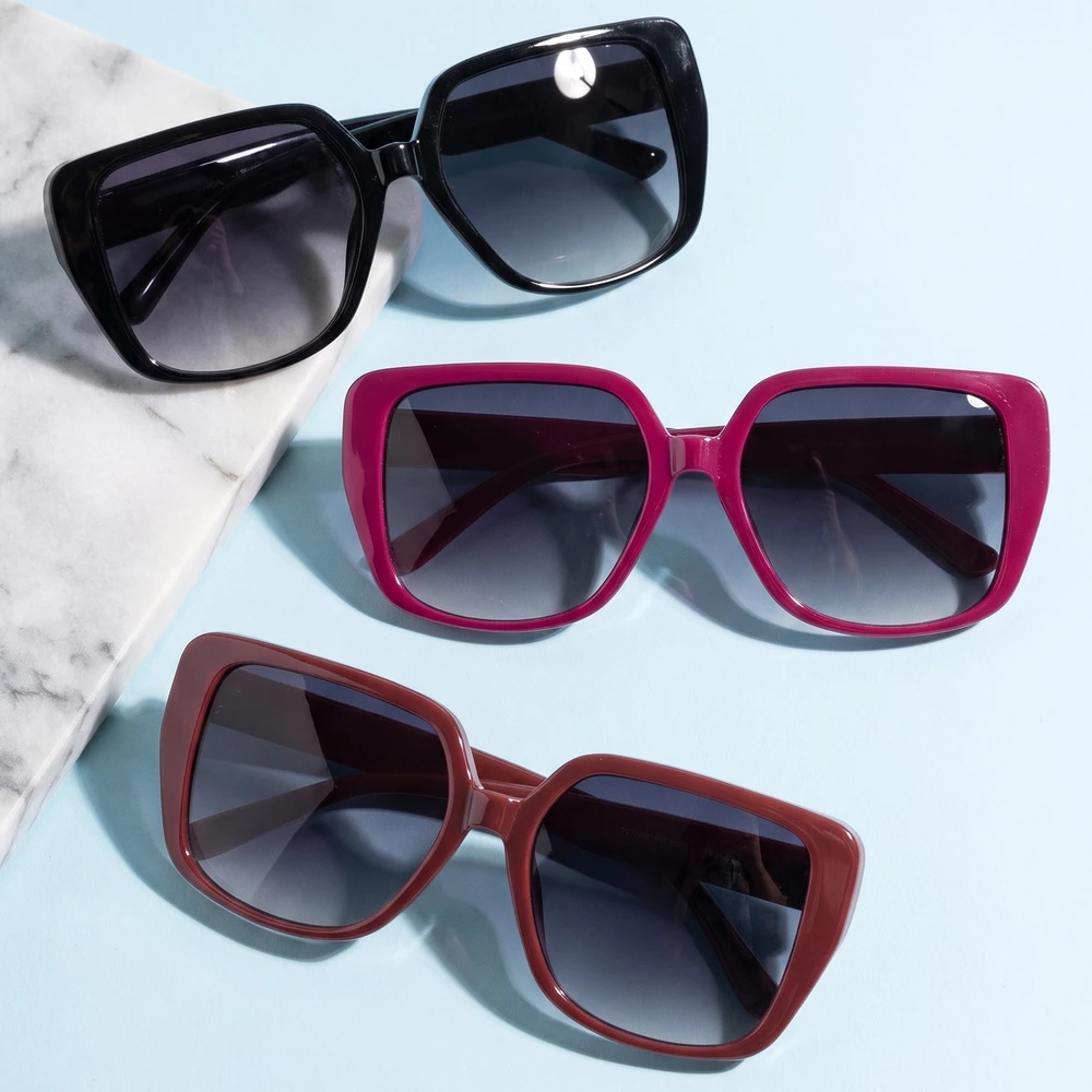 Angular Oversized Square Gradient Sunglasses