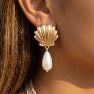 Scallop Shell Pearl Drop Earrings