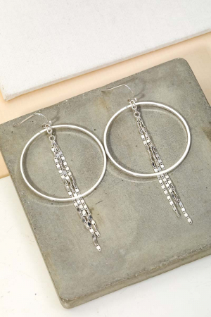 Circle Cutout Chain Fringe Earrings