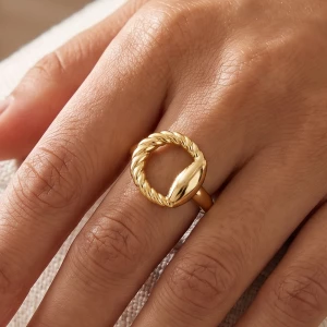 Twisted Rope Open Circle Marquise Cap Ring