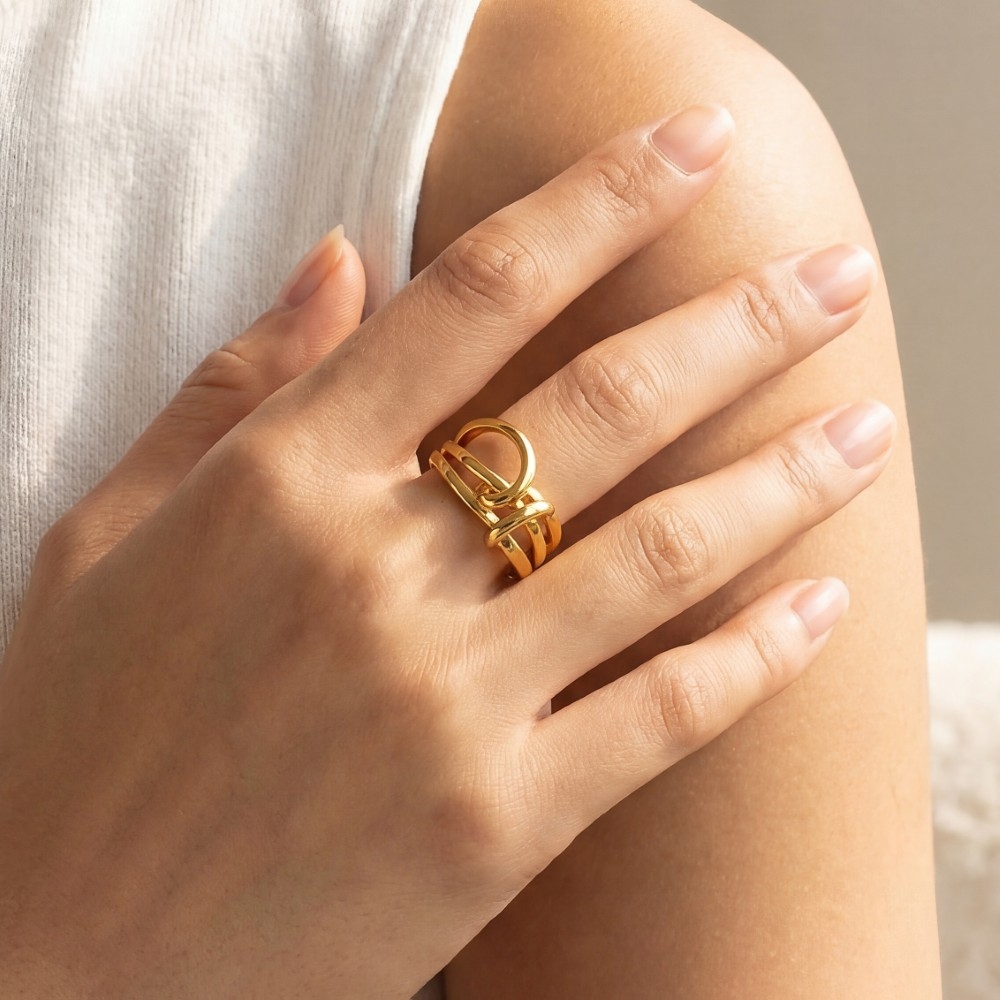 Layered Knot Ring