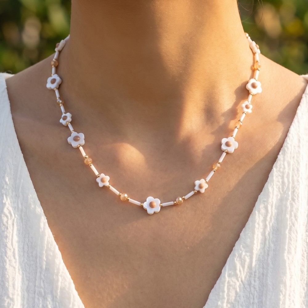 Daisy Flower Beaded Necklace