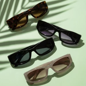 Bold Rectangle Frame Sunglasses