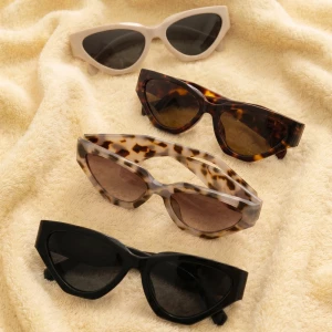 Geometric Angular Cat Eye Sunglasses