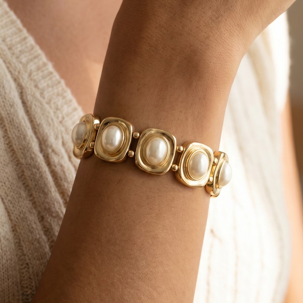 Gold Square Pearl Cabochon Stretch Bracelet