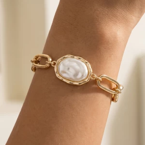 Baroque Pearl Paperclip Link Toggle Bracelet