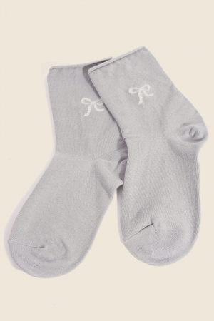 Sparkling Ribbon Bow Engraved Gray Socks
