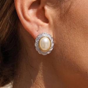 Two Tone Scalloped Pearl Oval Stud Earrings